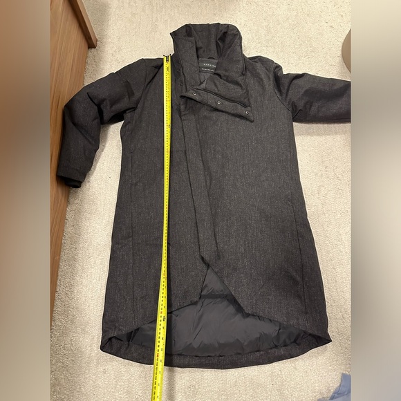 Zara Down Jacket - Picture 10 of 11